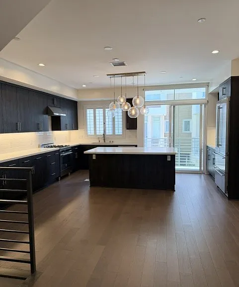 1400 N Fuller Ave #8 — Photo 13