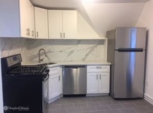 7850 81st St, Glendale, NY 11385