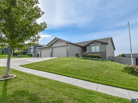 3rd image of 7535 Tavin Dr