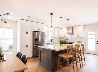 8425 Gonzaga Ave, Los Angeles, CA 90045