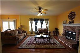 5th image of 1155 Monroe Dr