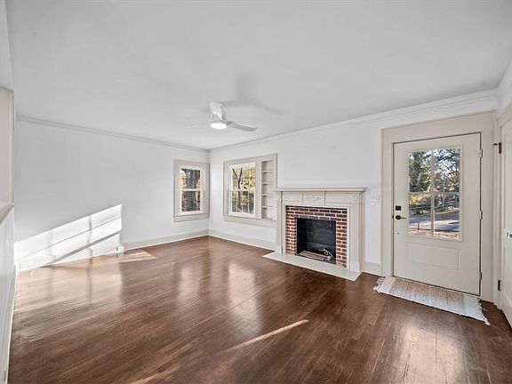 3rd image of 205 Walhalla St