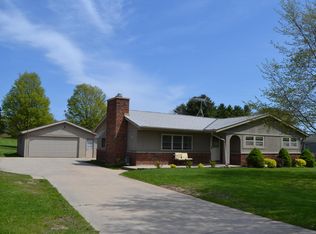 2850 Northwoods Rd, Port Washington, WI 53074