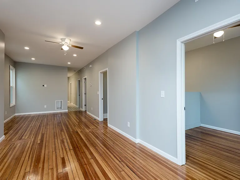 716 State St — Photo 20