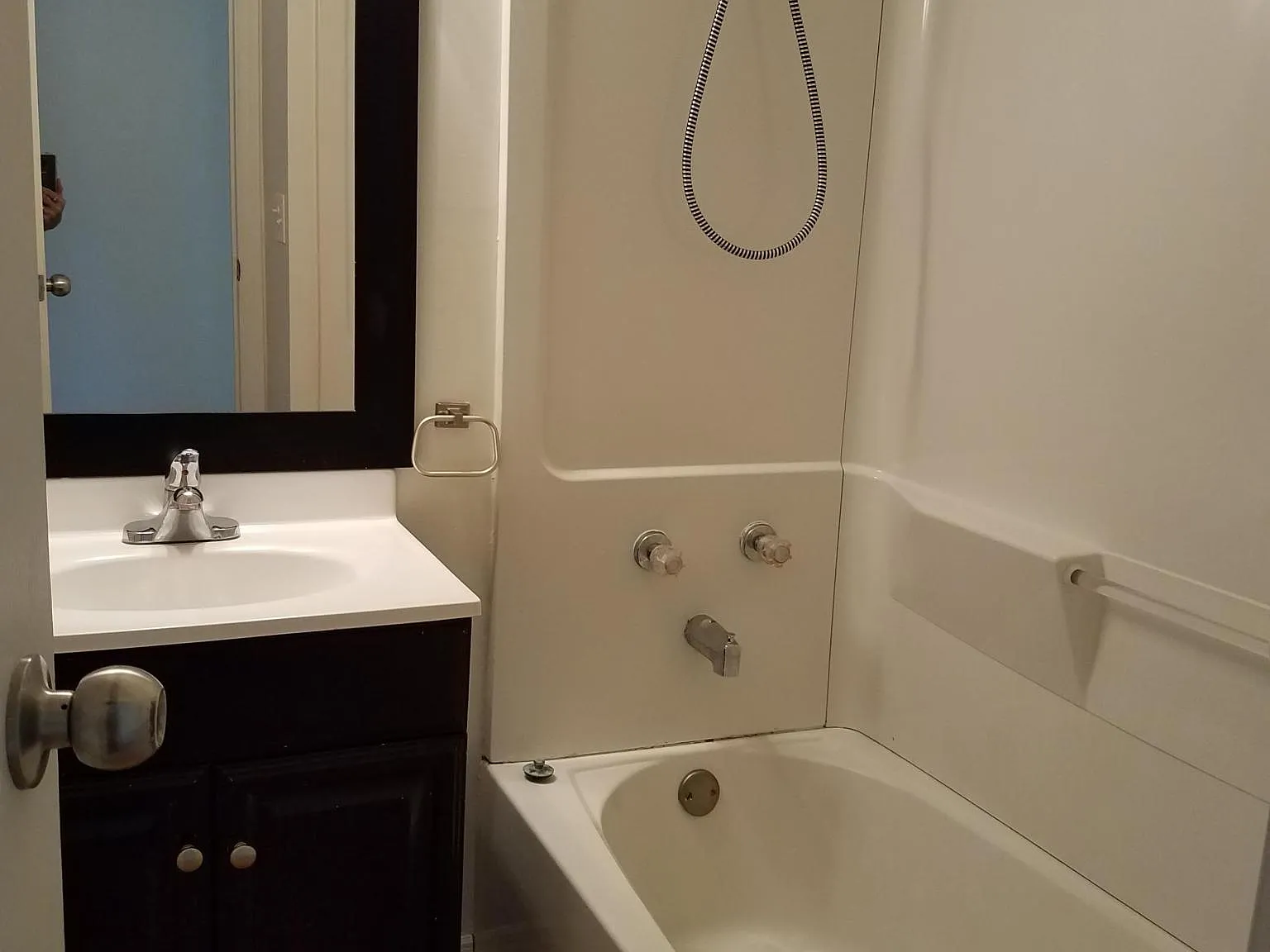 1665 Saratoga Drive — Photo 3