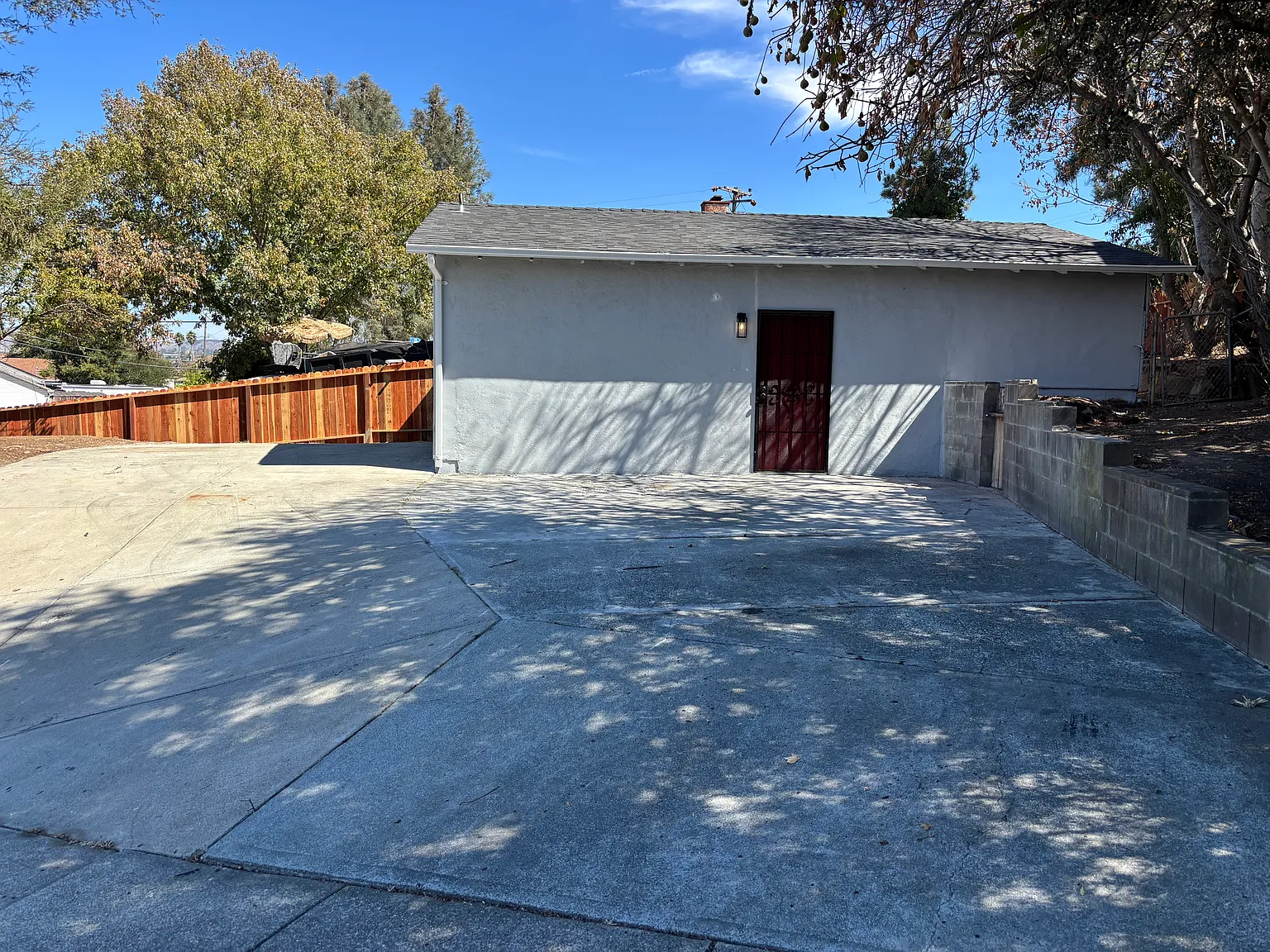2 bed, 715 sqft, $2,350 — Photo 1