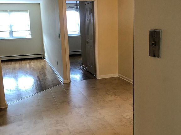 4th image of 3180 Layton Ave #2