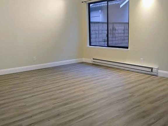 3rd image of 2664 Kentworth Way