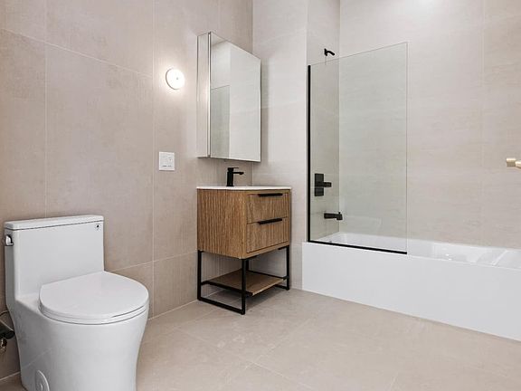 3rd image of 151 Hawthorne St #2R
