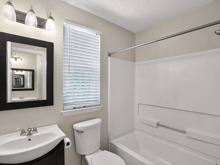 6003 Bobcat Ct — Photo 11