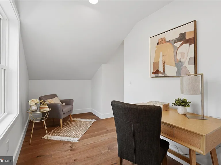 425 Grove Pl — Photo 25