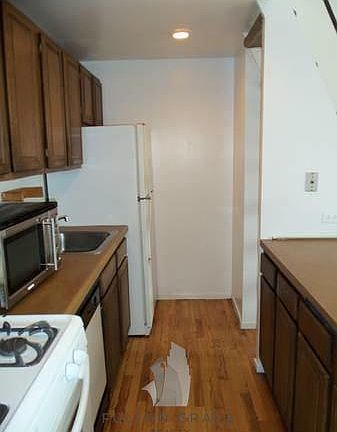 2nd image of 777 W Diversey Pkwy APT 4NW