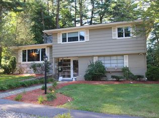 18 Doncaster Cir, Lynnfield, MA 01940