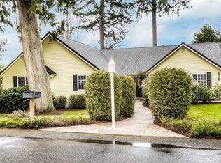 8038 Parkridge Dr SE, Tumwater, WA 98501