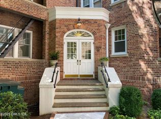 169 Mason St APT 1B, Greenwich, CT 06830