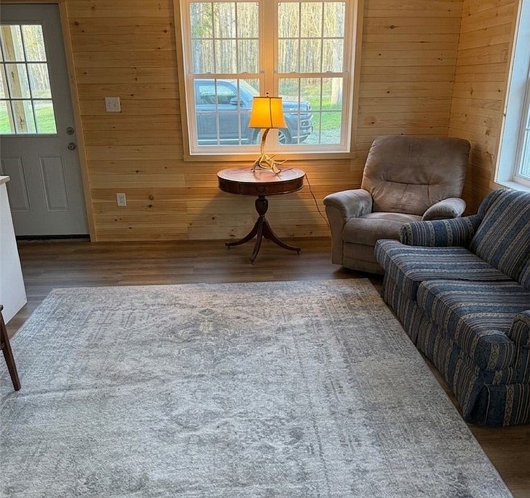 2nd image of 10315 Blakley Rd