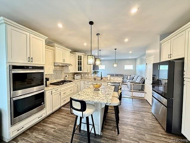 7048 Wildflower Ct, photo 8