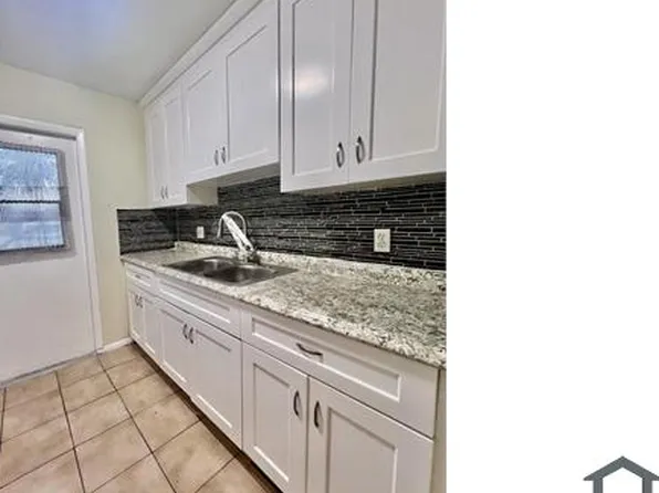 645 SW 20th Ct, Delray Beach, FL 33445