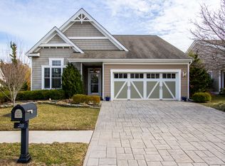 28 Iselin Ln, Oceanport, NJ 07757