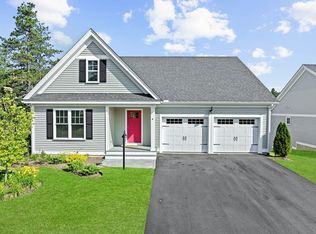 4 Towering Trees Rd, Plymouth, MA 02360