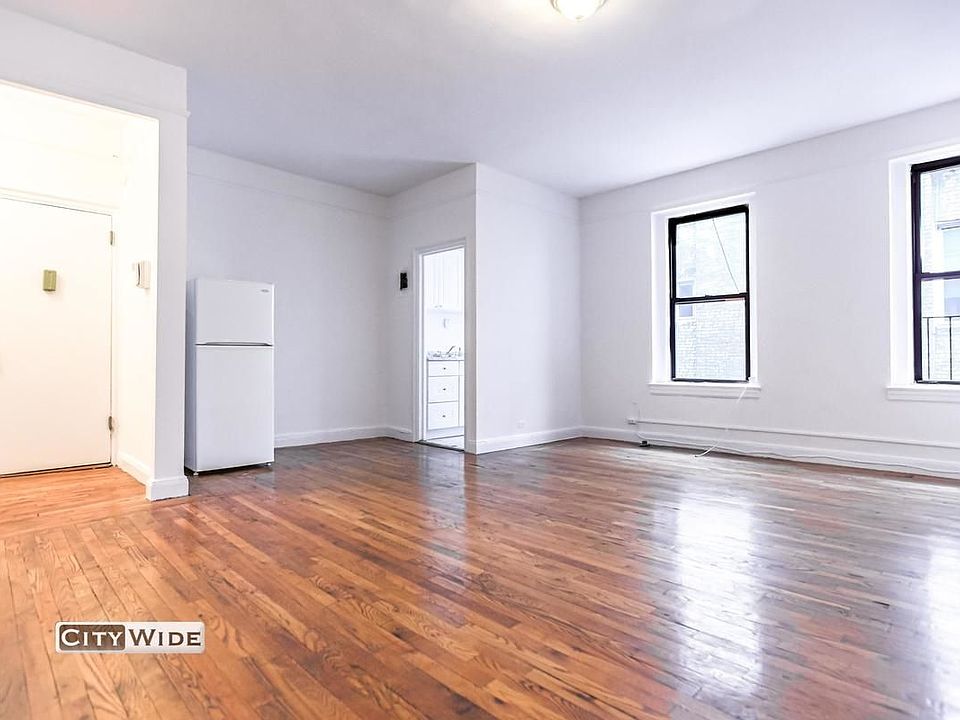 2nd image of 414 E 58th St APT B1