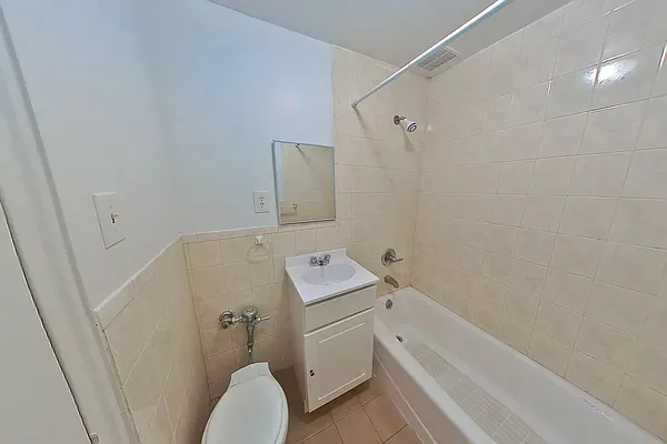 Rented by MOTION New York | media 17