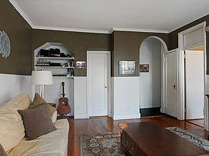 2nd image of 299 Henry St APT 1E