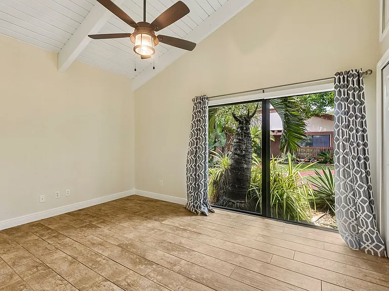 2731 S Parkview Dr #1 — Photo 10