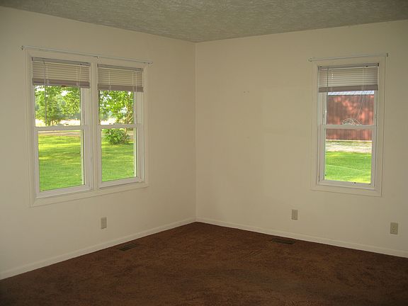 4th image of 11789 E County Road 700 N