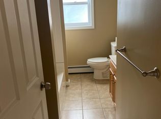 73 Buffinton St APT 3, Fall River, MA 02721