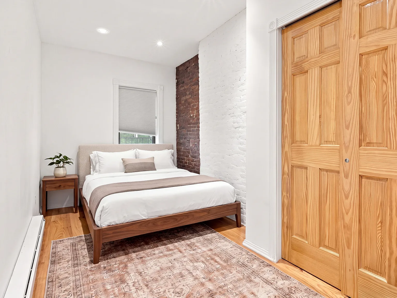 160 East 39th Street — Photo 2