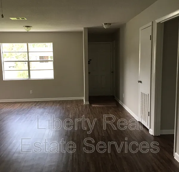 638 Fleming Rd — Photo 9