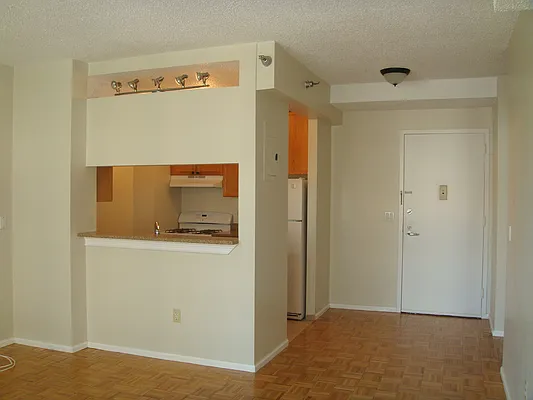Rented by CityView Real Estate Inc. | media 11