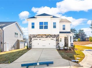 7254 Huntgate Dr, Kernersville, NC 27284