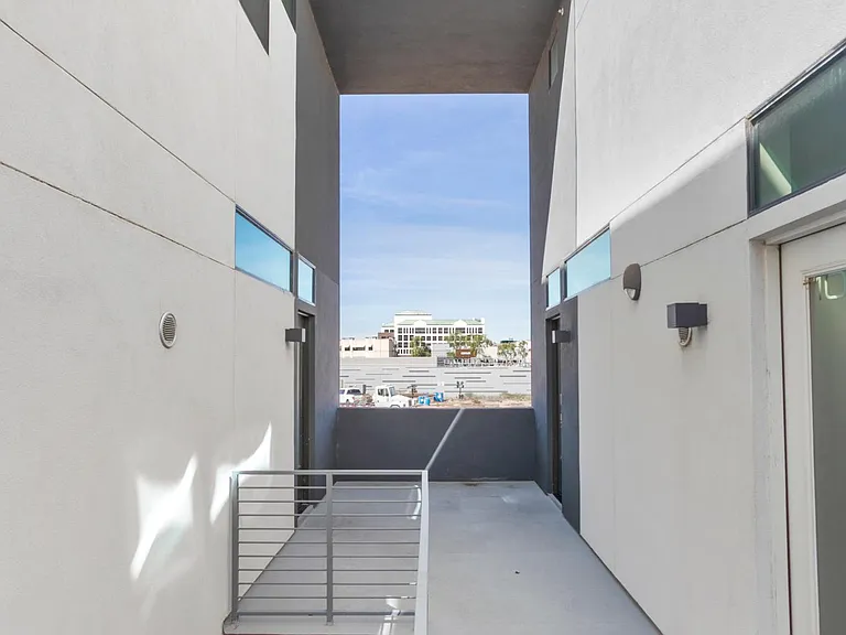 7301 E Minnezona Ave #1006 — Photo 34