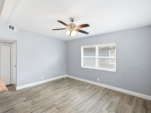 4th image of 3219 40TH STREET N