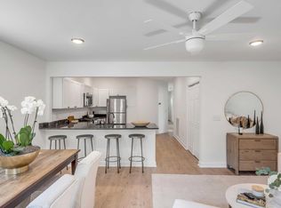 207 W Poplar St #A, Charleston, SC 29403