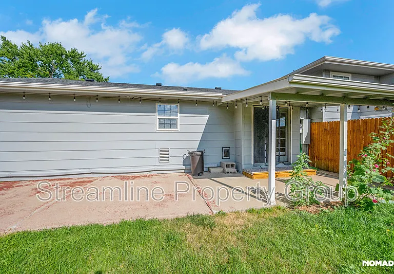 10136 W Keene Ave — Photo 5