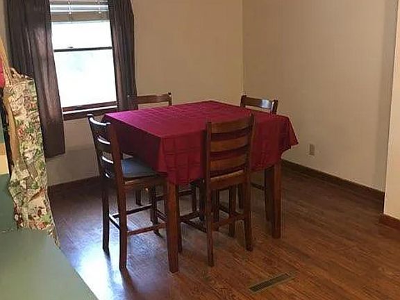 4th image of 821 Charles Ave #821