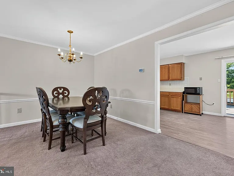 6581 Willard Horine Ct — Photo 2