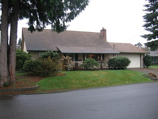 1st image of 915 Marshall Dr SE