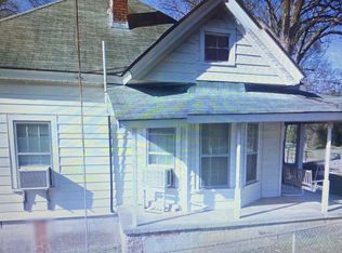 128 Cemetery St, Laurens, SC 29360