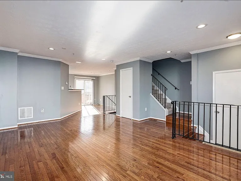 6955 Aquamarine Ct — Photo 7