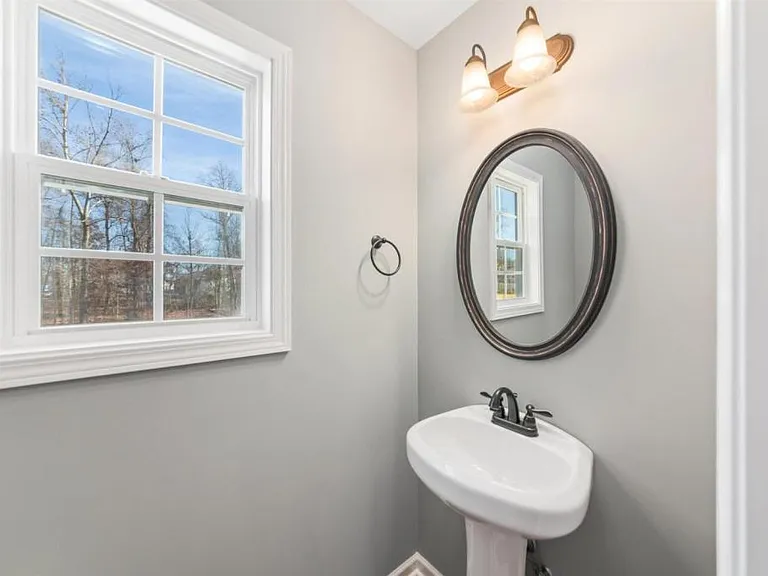1413 Jenny Ln — Photo 16