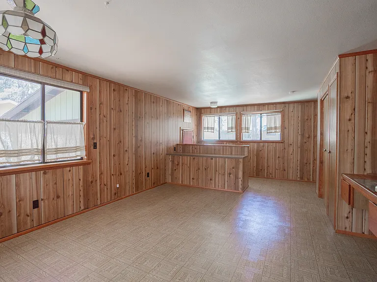 5383 Glenwood Ln — Photo 16