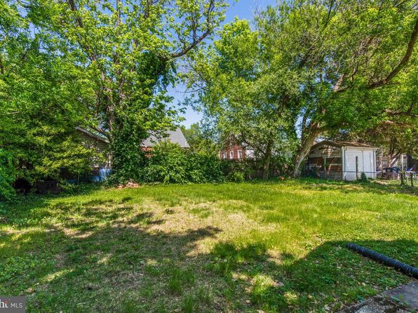 3704 Hamilton St, Hyattsville, MD 20782
