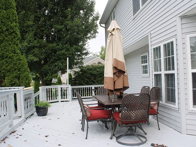 110 Hershey Cir — Photo 16