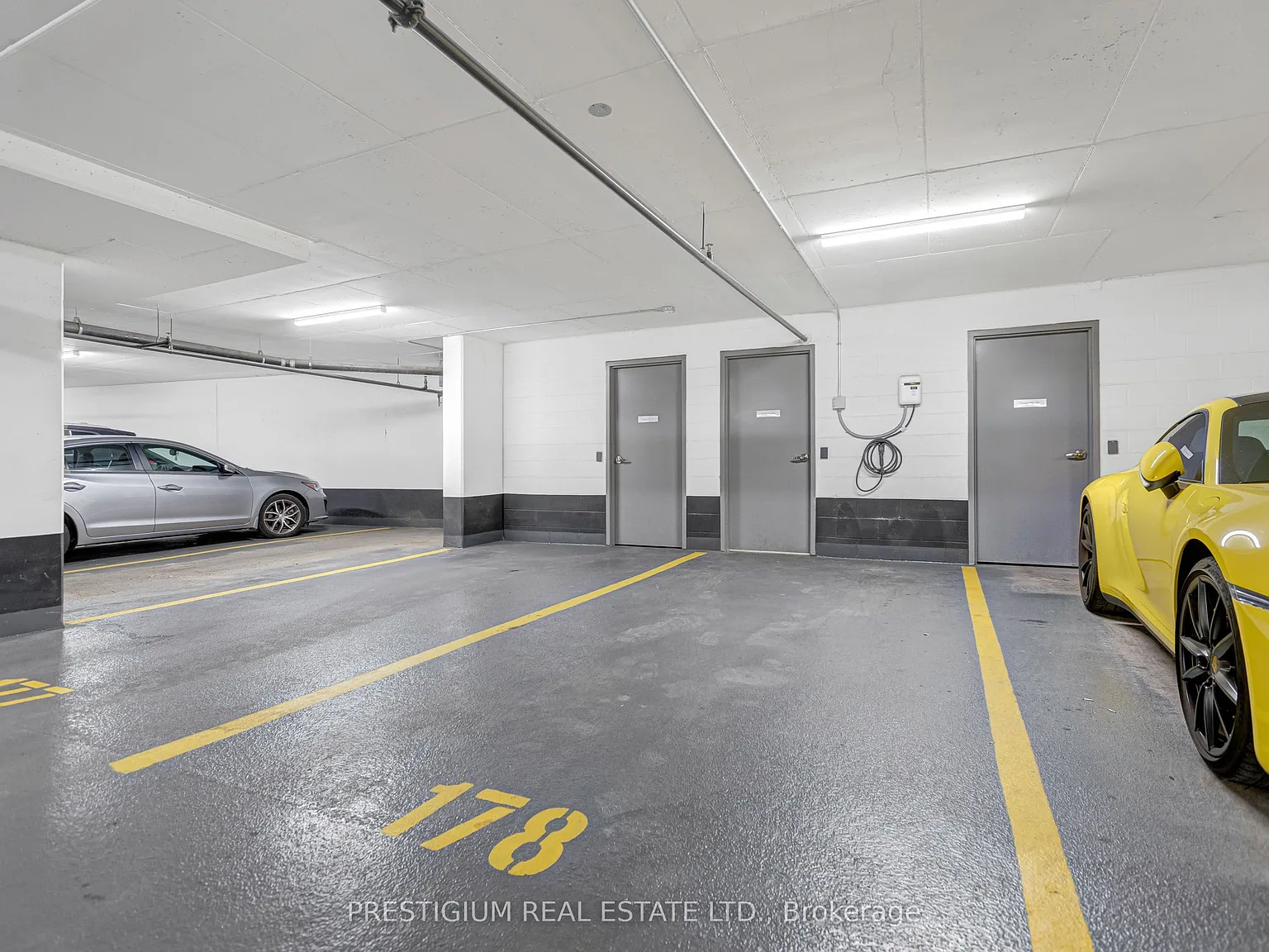 3 bed, $4,395 — Photo 3