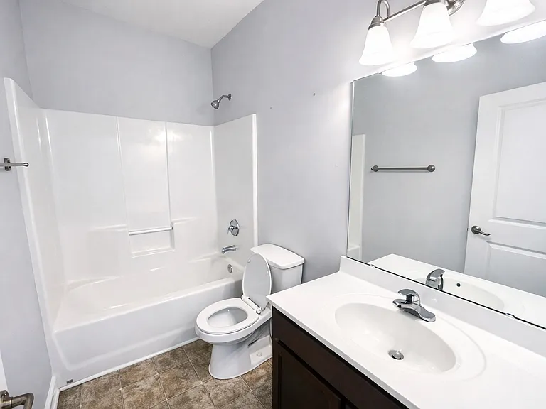 4064 Broadview Ln — Photo 9