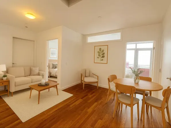 184 Noll Street image 3 of 13